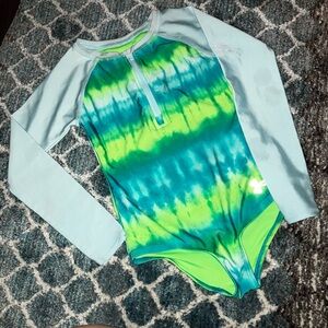 Girls Long Sleeve Tie Dye Swimsuit EUC